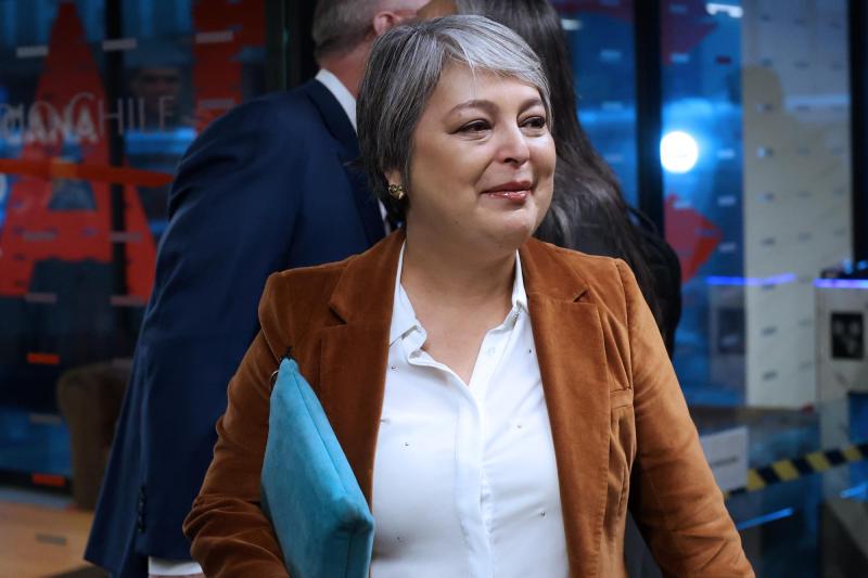 Aton- Jeannette Jara, candidata presidencial del PC y AH