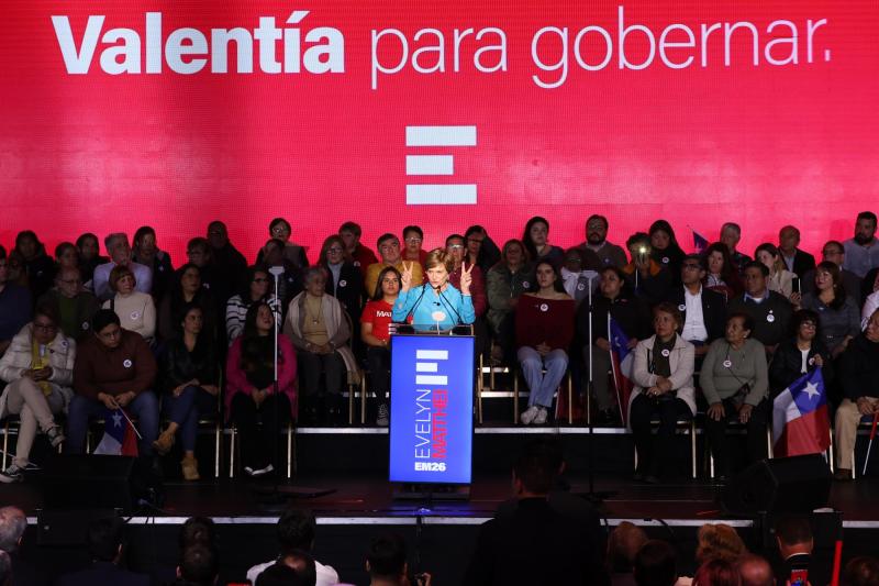 Aton - Evelyn Matthei en el lanzamiento de su campaña presidencial 