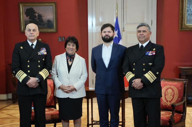 Aton- Presidente Boric nombró al nuevo Comandante en Jefe de la Armada