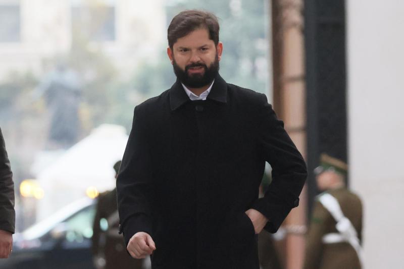 Presidente Boric cuestiona ataques entre Israel e Irán - Aton