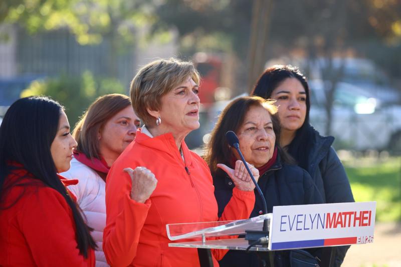 Aton- Evelyn Matthei, candidata de Chile Vamos