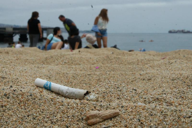 Prohíben fumar en playas de Francia - Foto Aton, Referencial