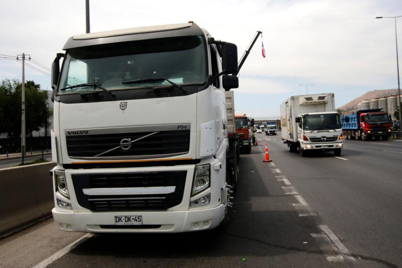 Aton (referencial) - Gobernador provincial de Argentina busca cobrar a camioneros chilenos