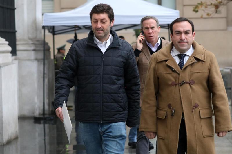 Aton- Diputados UDI Juan Antonio Coloma y Felipe Donoso