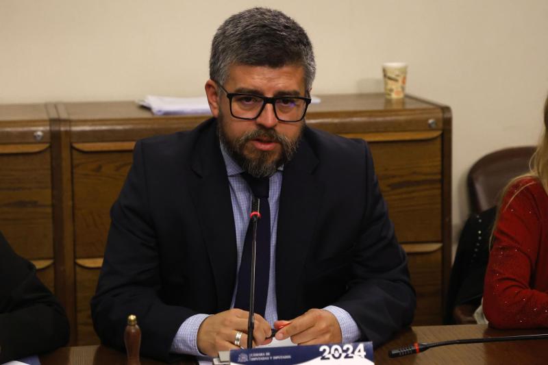 Aton- Diputado Jaime Araya (ind.-PPD), representa a la Región de Antofagasta