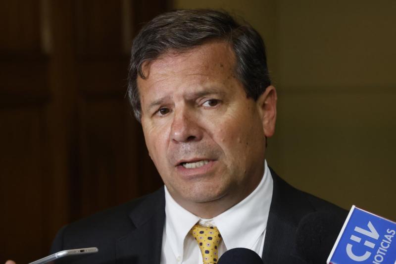 Aton- Diputado Benavente (UDI) cuestionó declaración de la embajada