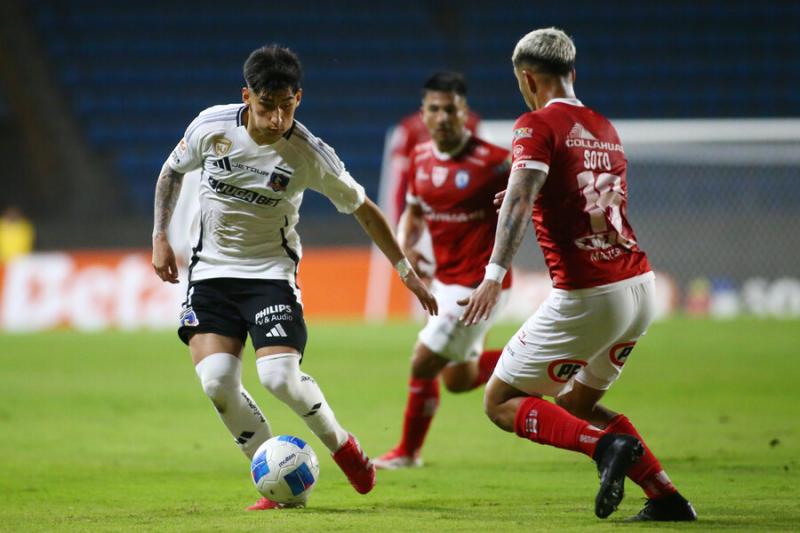PHOTOSPORT - Colo Colo vs. Deportes Iquique
