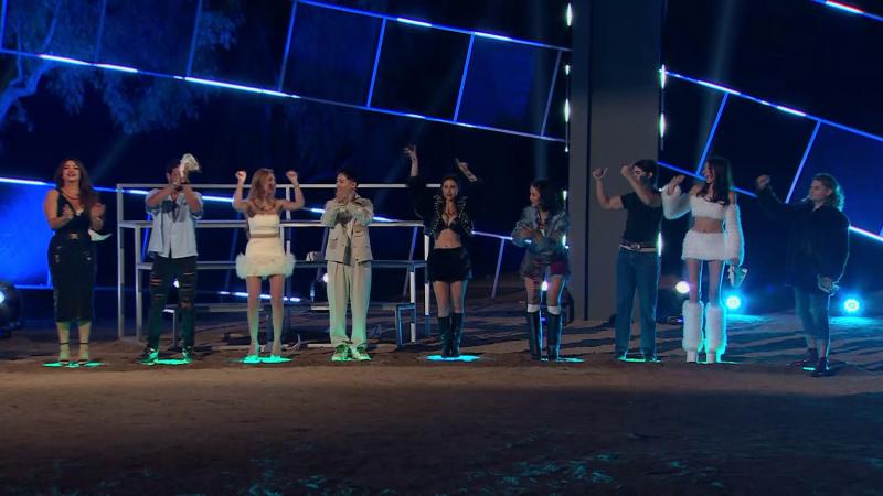 Canal 13 - Mundos Opuestos