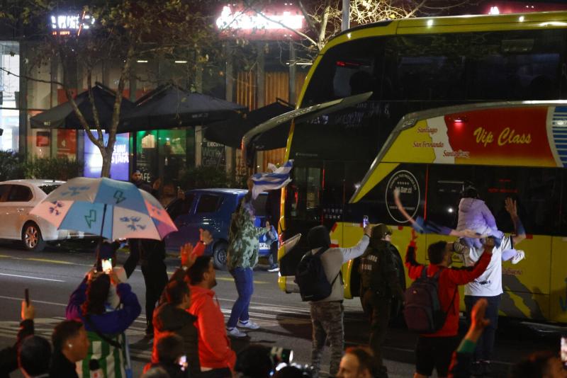 Photosport - La llegada de Selección Argentina a Chile
