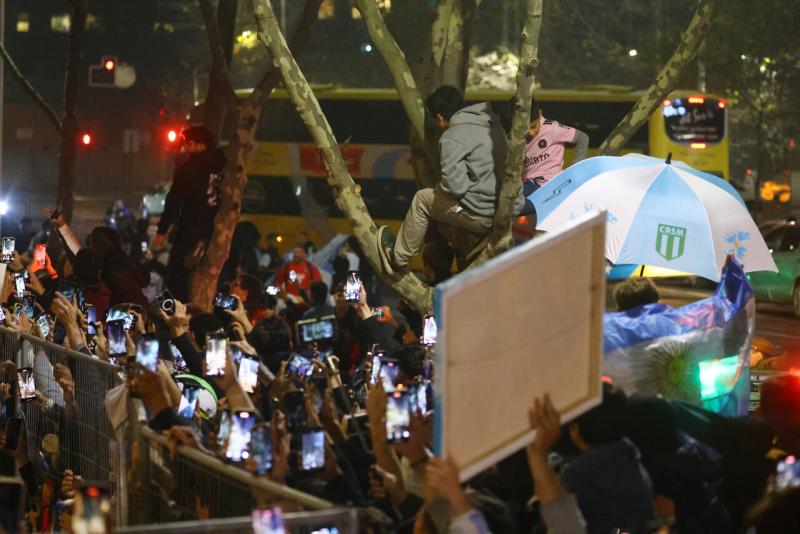 Photosport - La llegada de Selección Argentina a Chile