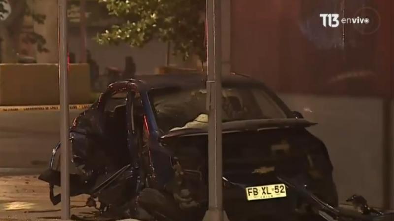 T13 - Dos personas murieron tras ser impactadas por delincuentes que huían de Carabineros