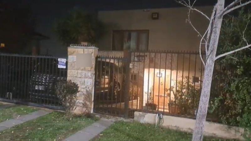 Violento asalto en La Florida: Delincuentes golpearon a adulto mayor y escaparon tras activarse alarma comunitaria