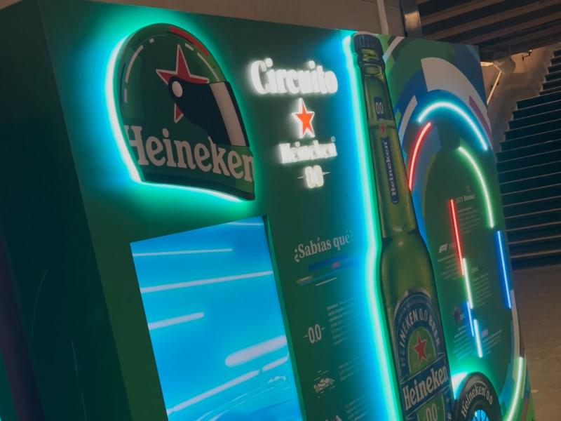 Atención amantes de la Fórmula 1: Llega el "Circuito Heineken 0.0" al Metro de Santiago
