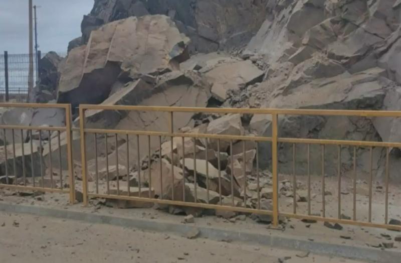 Canal 13 - Derrumbes y daños por temblor en el norte del país