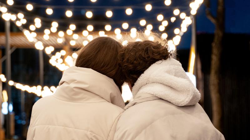 Noche de San Juan: Los rituales más populares para atraer el amor - referencial freepik