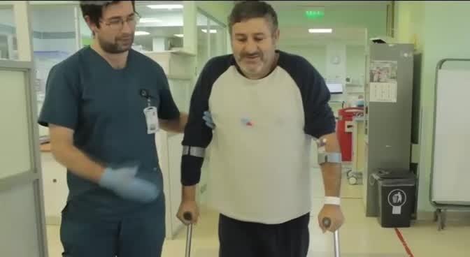 Chile hace historia: primera cirugía robótica de rodilla en hospital público de Latinoamérica - Captura
