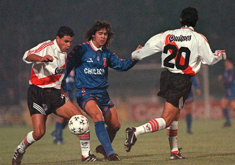 AFP - Cristian Traverso, referente de Boca y ex Universidad de Chile, perdió la paciencia con Carlos Palacios