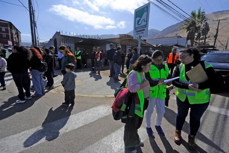 Agencia UNO Cancelan alerta de tsunami en algunas regiones: Revísalas acá