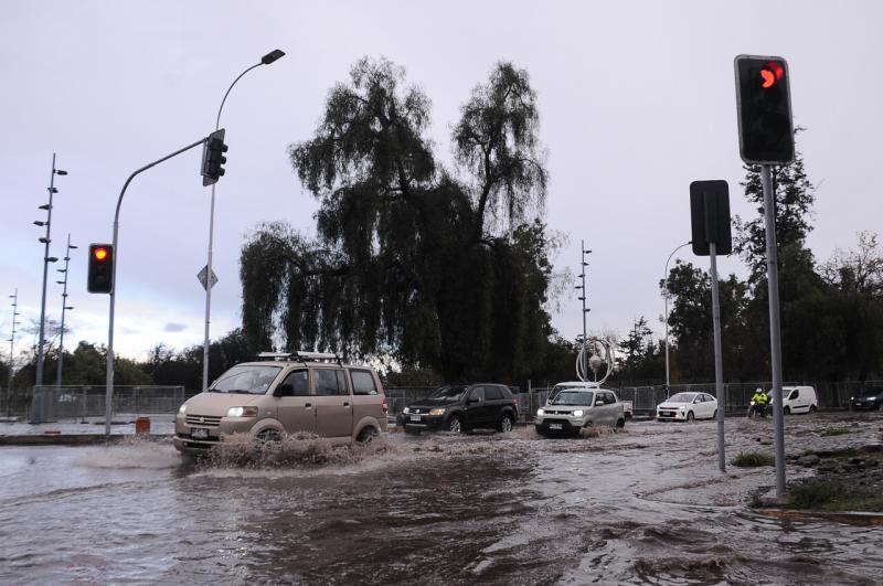 Agencia UNO - Más de 200mm de lluvias: Revisa cuándo y dónde comenzará a caer agua en el país