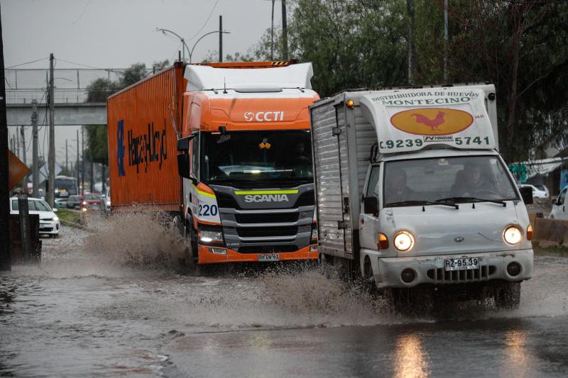 Agencia Uno - Precipitaciones en Santiago