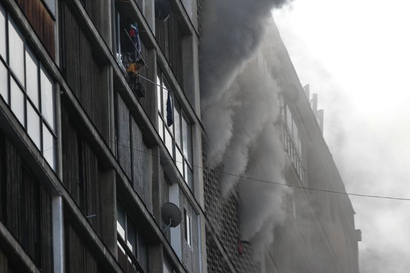 Agencia Uno - Incendio en centro de Santiago