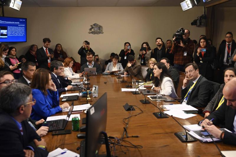 Agencia Uno- Diputados de CEI por reconstrucción instaron a que acusación se canalizara en la Fiscalía