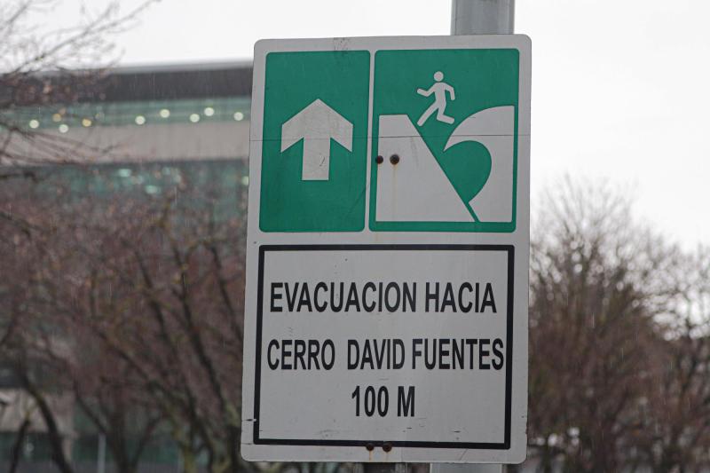 Senapred decreta evacuación del borde costero en otras seis regiones - Agencia Uno