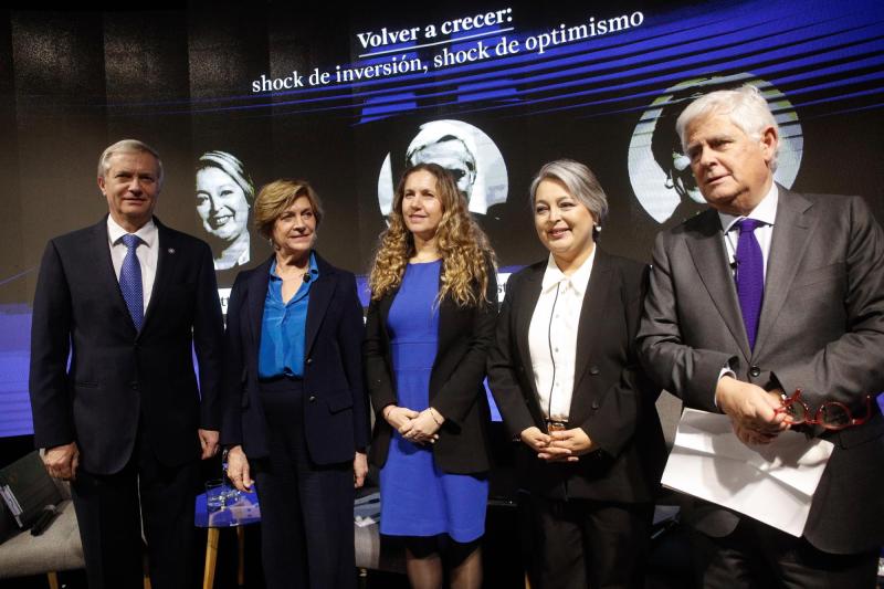 Agencia Uno- candidatos presidenciales se enfrentaron en seminario