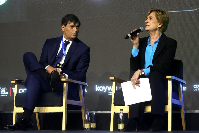 Aton- Parisi puso en duda motivos de la disputa entre Matthei y Kast