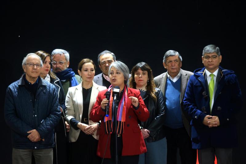 Aton- Barraza destacó que Jara representa a una coalición "en desarrollo"