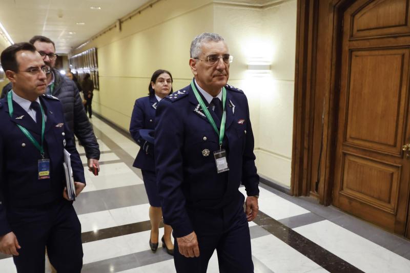 Aton- Comandante en jefe de la FACh aseguró que Boric no tenía "injerencia" para instruirle entregar los antecedentes