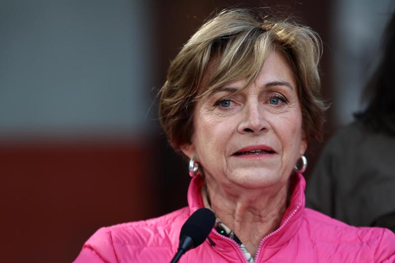 Aton- Bachelet llamó a hacer campañas limpias tras acusación de Evelyn Matthei