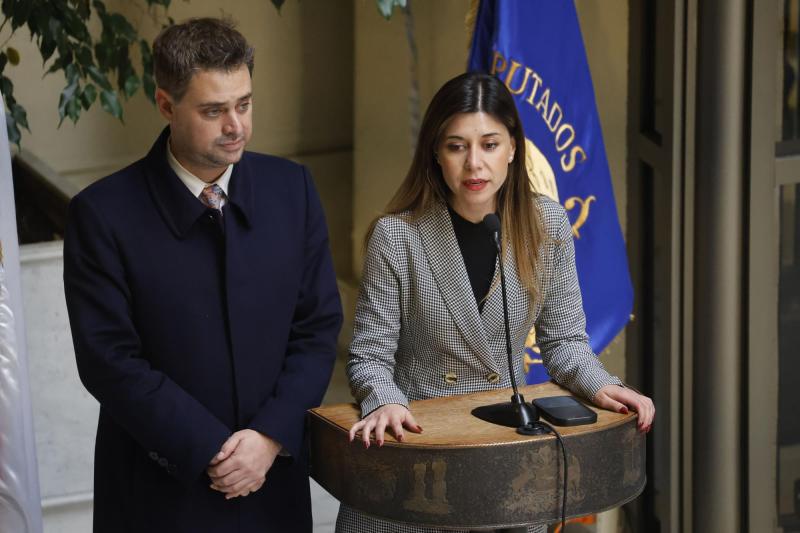 Aton- Diputados PS cuestionaron acusación de "chantaje"