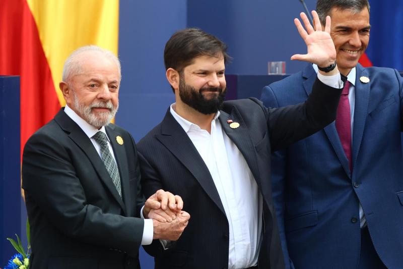 Aton- Presidente Boric encabezó reunión "Democracia Siempre"