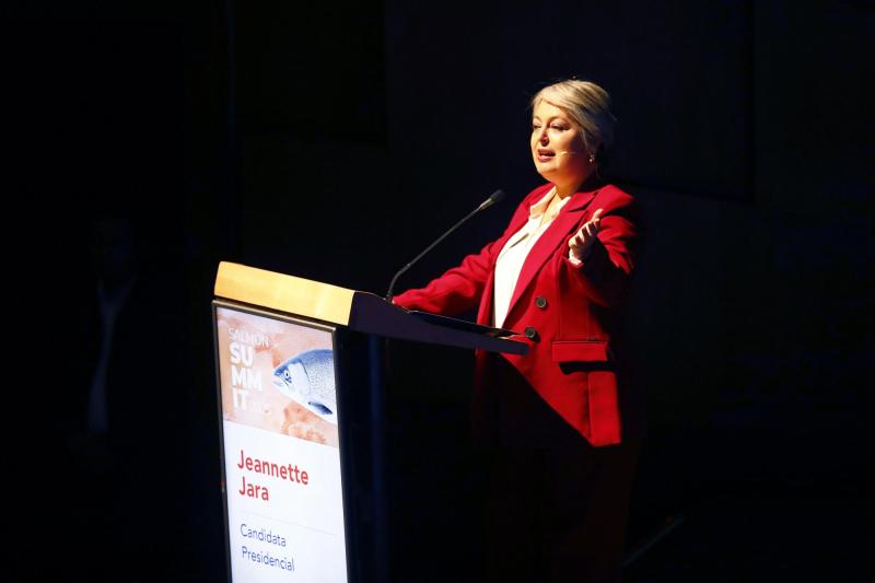 Aton- Jeannette Jara, candidata presidencial del oficialismo