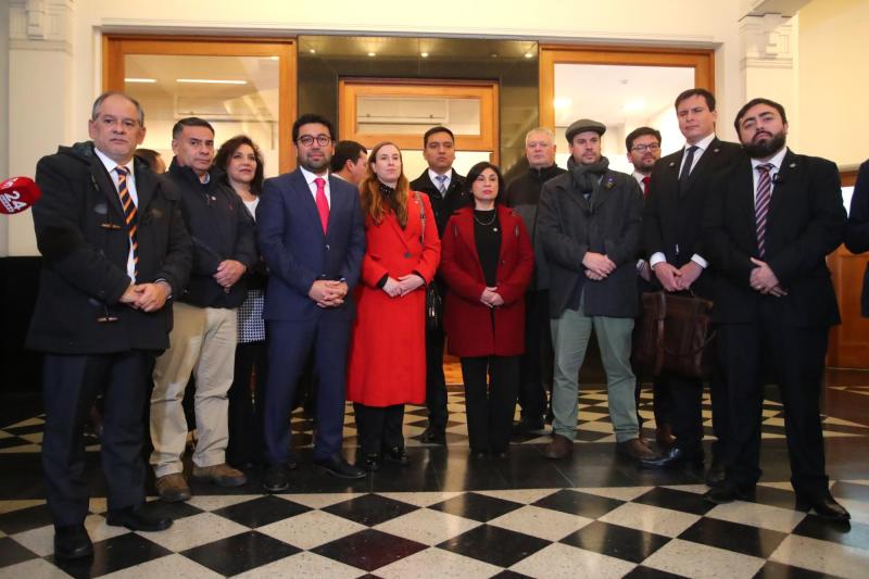 ATON - Consejeros de derecha acusan a Orrego