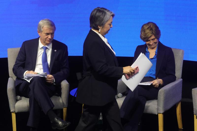 Aton- Kast hizo acusación contra Cariola durante seminario