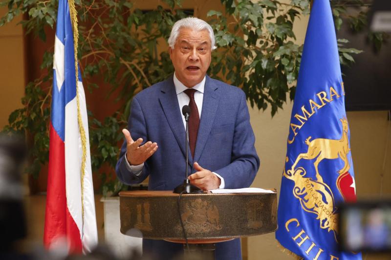 Aton- Jaime Naranjo anunció que fue expulsado y cuestionó a Paulina Vodanovic