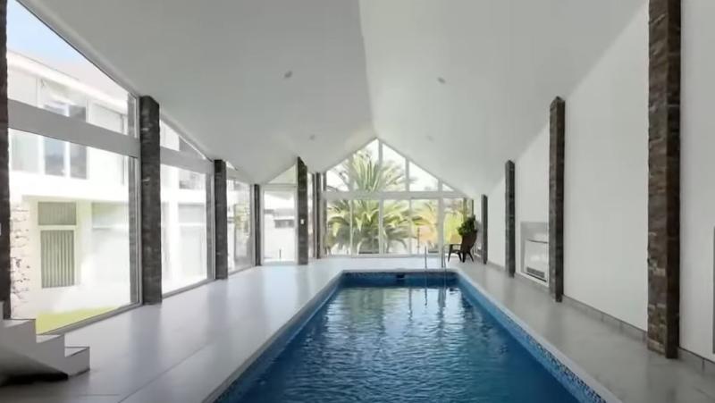 RE/Max - Así es la casa de lujo que era de Arturo Vidal y Marité Matus