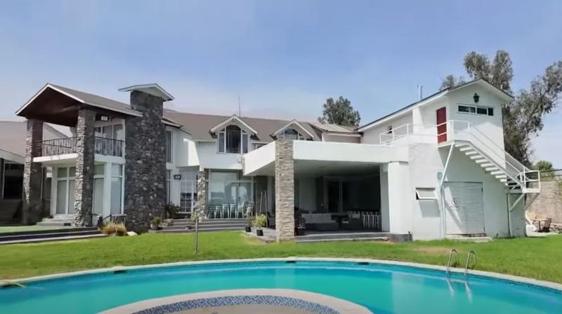 RE/Max - Así es la casa de lujo que era de Arturo Vidal y Marité Matus