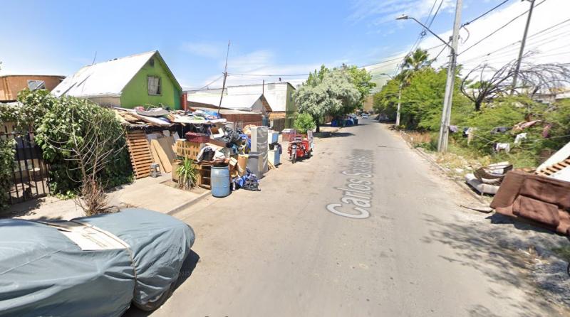 Google Maps - Incendio en casa donde se acumulaba basura en Conchalí