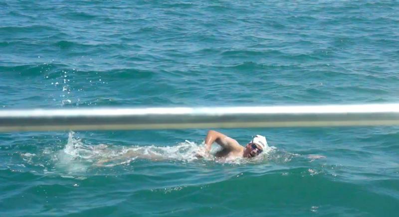 Sebastián González logró la triple corona de aguas abiertas | T13