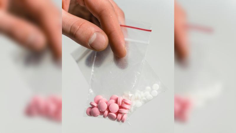 Foto de MART PRODUCTION/Pexels - Drogas sintéticas (referencial)