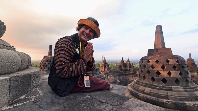 Jorge Said mostró su espectacular casa: Un viaje por más de 100 países sin salir del living - El Peregrino | Canal 13