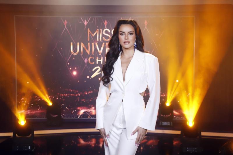 Canal 13 - Emilia Dides en Miss Universo Chile