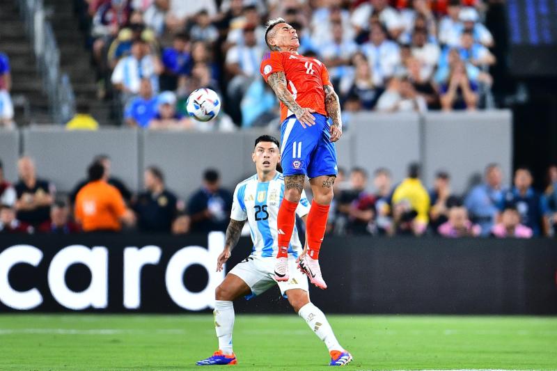 ATON - Eduardo Vargas cerca de regresar a la U