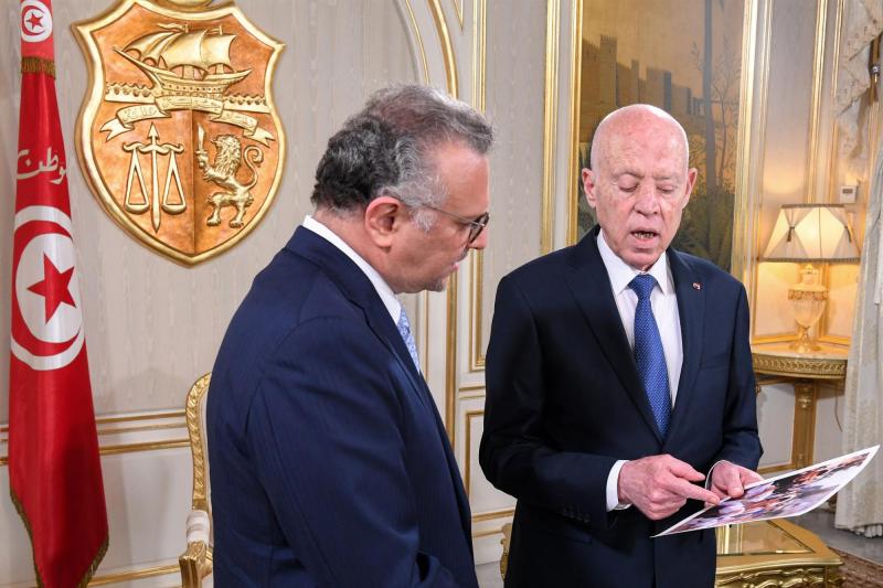 AFP - Presidente de Túnez muestra imagen de niños en Gaza a asesor de Trump