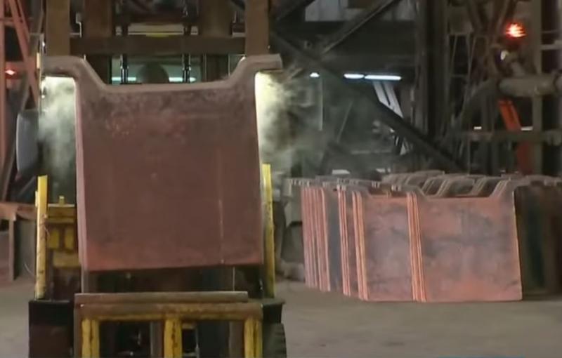 T13 - El cobre refinado representa la mayor categoría de este metal que importa Estados Unidos, por lo que su inclusión en la medida anunciada por Donald Trump tendría un fuerte impacto económico.