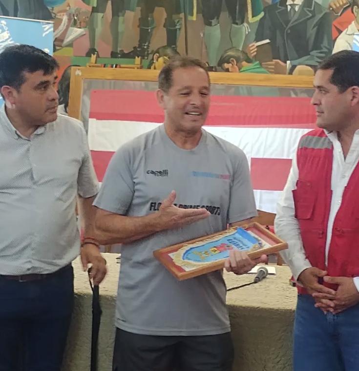 "Pindinga" Muñoz homenajeado en Linares - Instagram