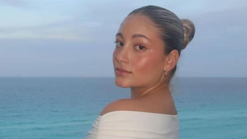 Redes sociales - Florencia Araneda